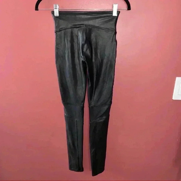 SPANX FAUX LEATHER MOTO LEGGING - Picture 8 of 9